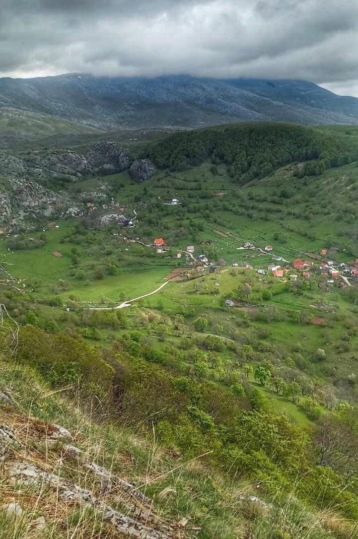 Konak Umoljani 外观 照片