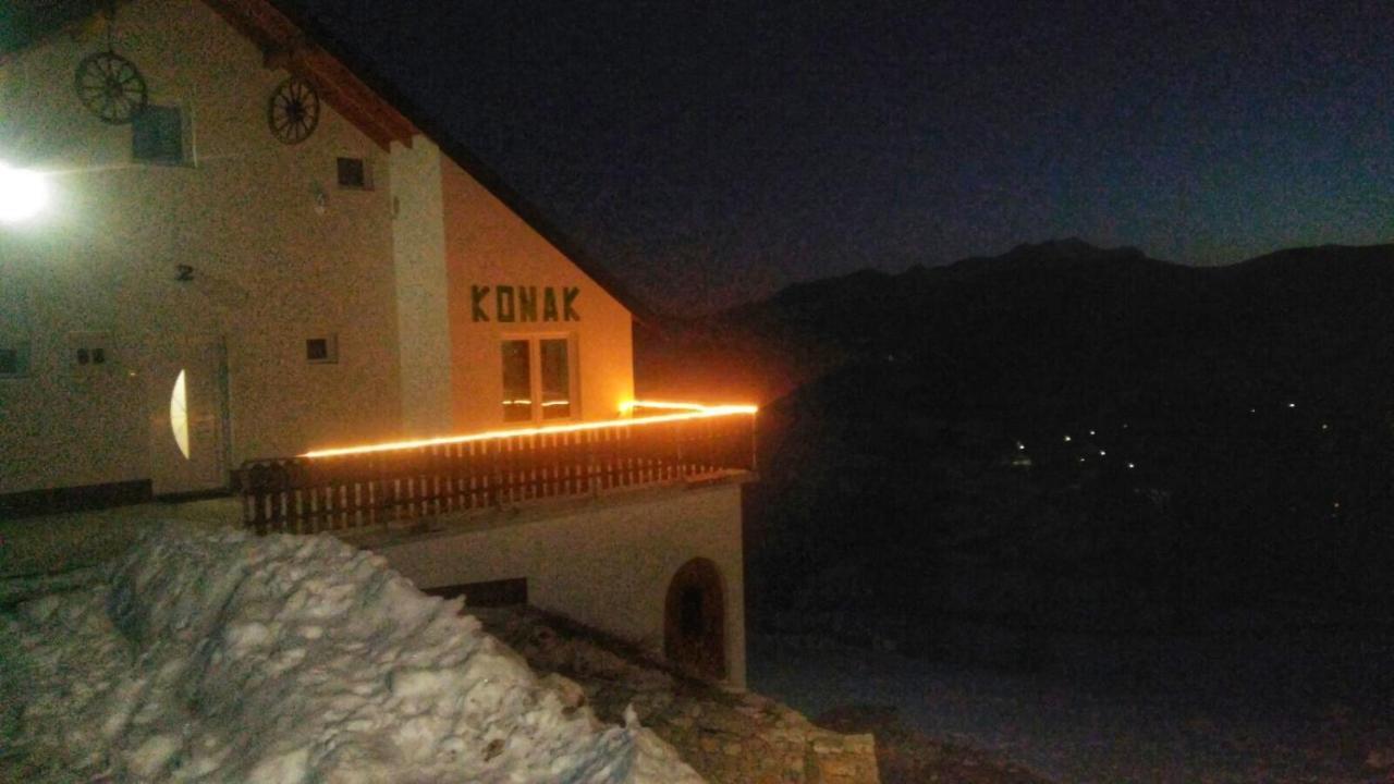 Konak Umoljani 外观 照片